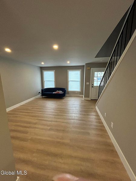 4th image of 24 Minuteman Court