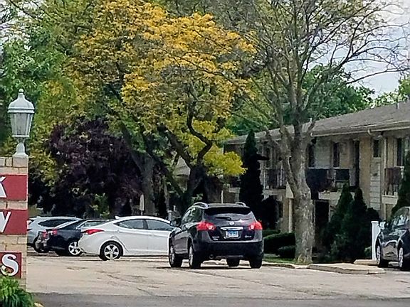 4th image of 551 Carlysle Dr APT 10