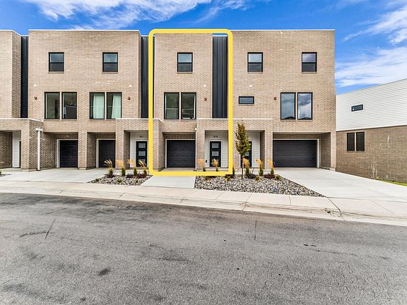 3rd image of 313 E Endurance Cir S
