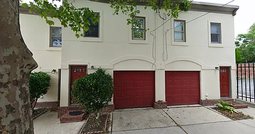 2517 Webster St Photo 1