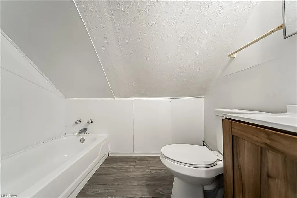 1 bed, 946 sqft, $690 — Photo 4