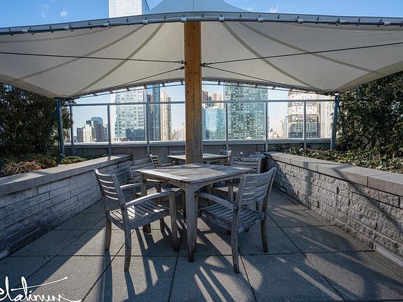 5th image of 455 W 37th St APT 323