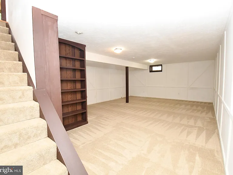 8017 Diving Cliff Ln — Photo 29