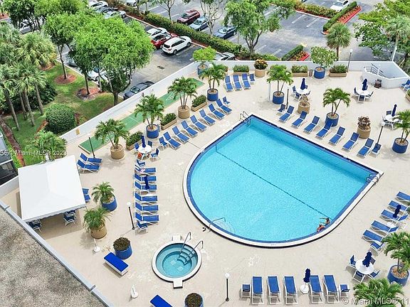 5th image of 3701 N Country Club Dr APT 1404