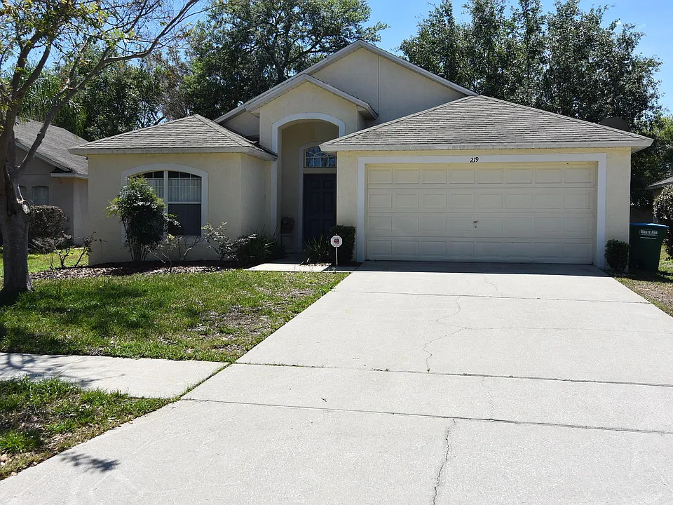 219 Haversham Rd