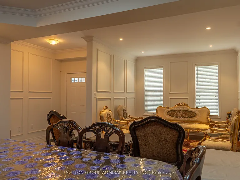 29 Wendelyn Dr #MAIN 2ND FLOOR — Photo 5