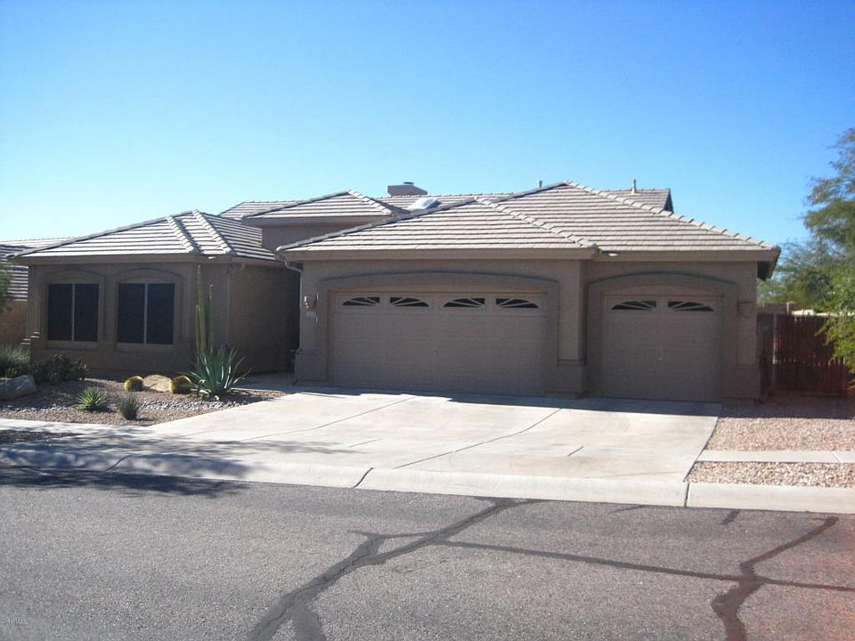1st image of 2518 N Cabot