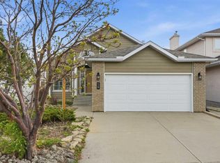 58 N Edgevalley Close NW, Calgary, AB T3A 5E4