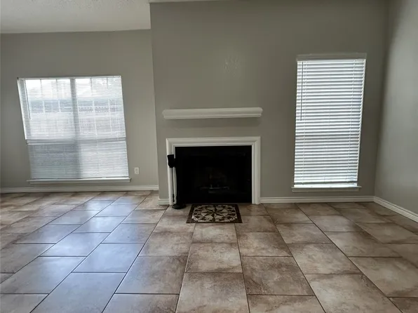 3617 W Northgate Dr APT 125, Irving, TX 75062