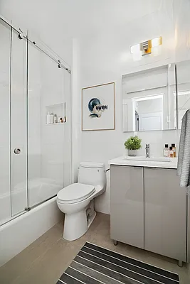 Rented by Central Park South Associates | media 18