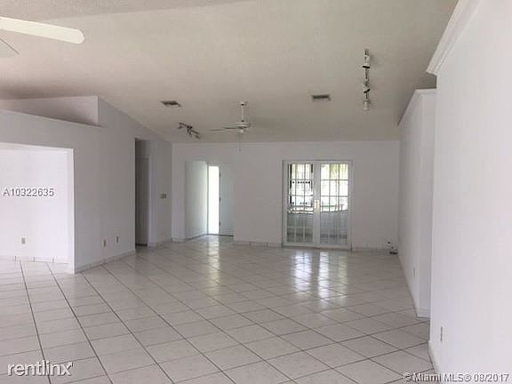5th image of 3347 NE 168th St