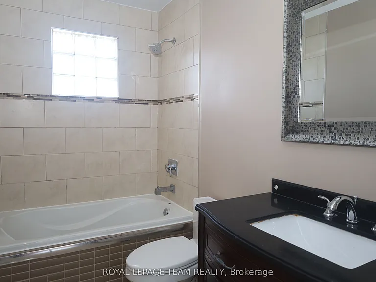 2194 Niagara Dr S — Photo 15