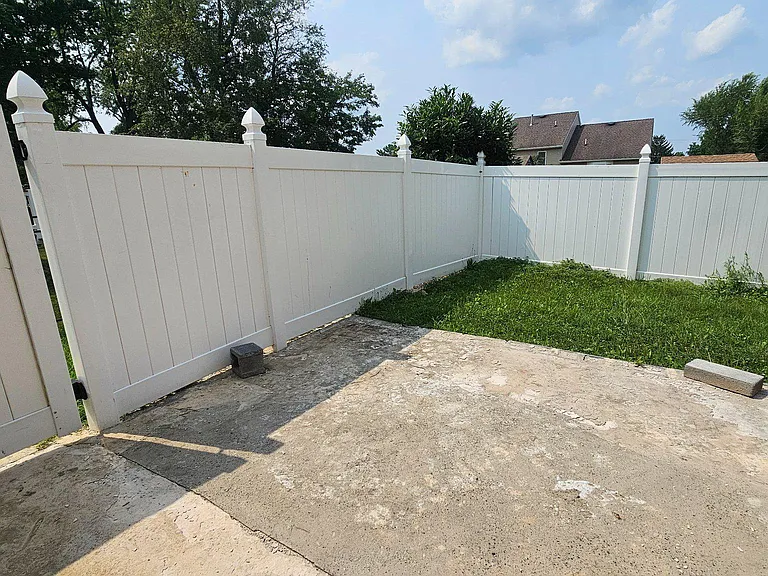 328 Rees Dr — Photo 41