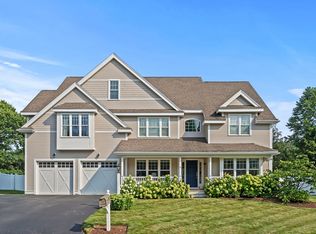 15 Peach Tree Ln, North Andover, MA 01845