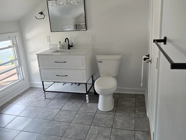612 Woodside Ln — Photo 11