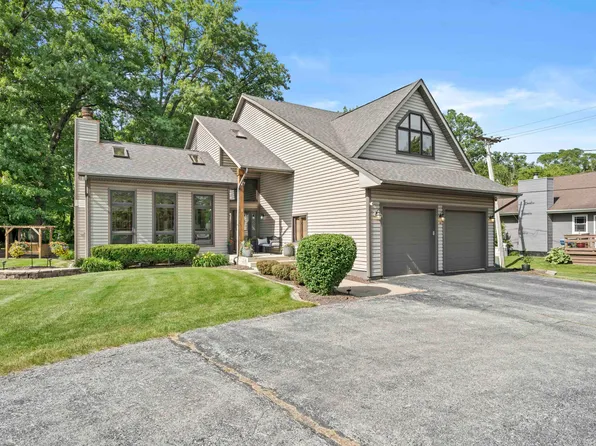 651 W 77th Ave, Dyer, IN 46311