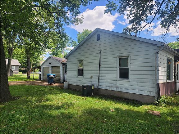 5th image of 847 Longfellow Ave