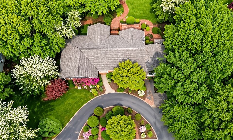 1st image of 26 Brooks Rd