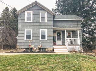 5223 Skinner Rd, Marion, NY 14505