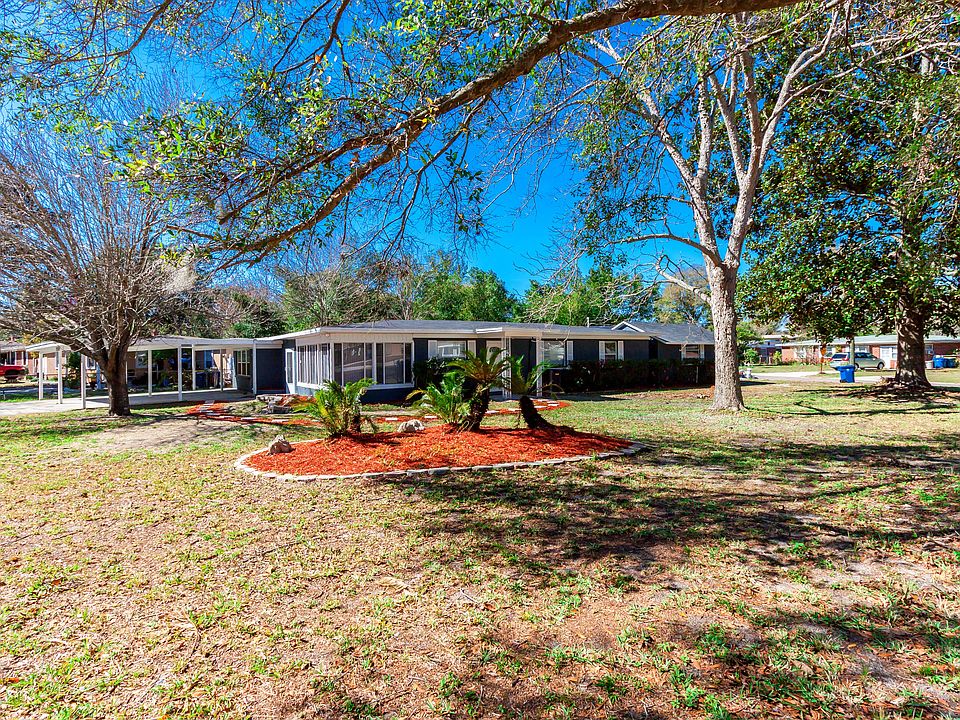 1st image of 5965 Redberry Ln