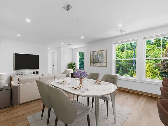 4th image of 26 Union St #206