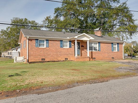 2nd image of 104 Gaston Dr