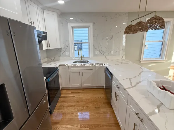 8 Brentwood St #1, Allston, MA 02134