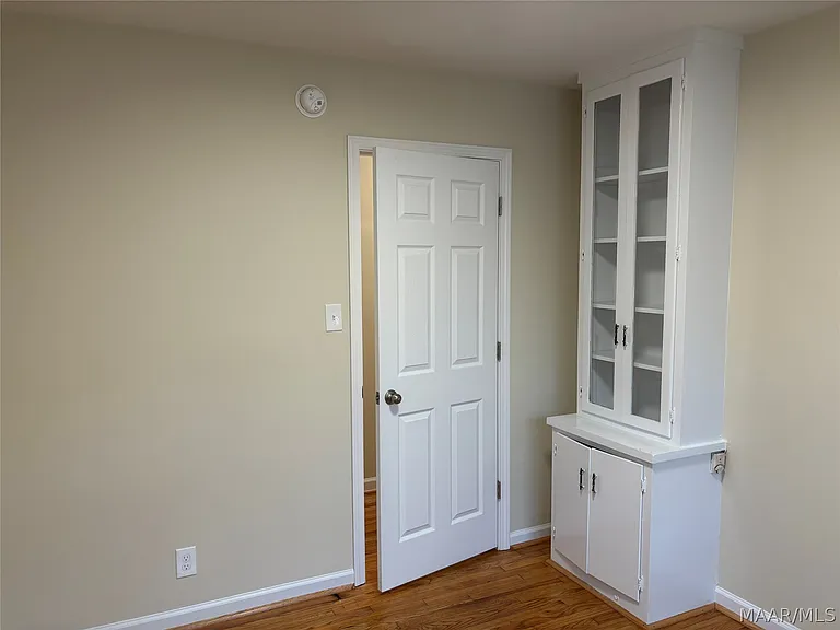924 Peachtree St — Photo 16