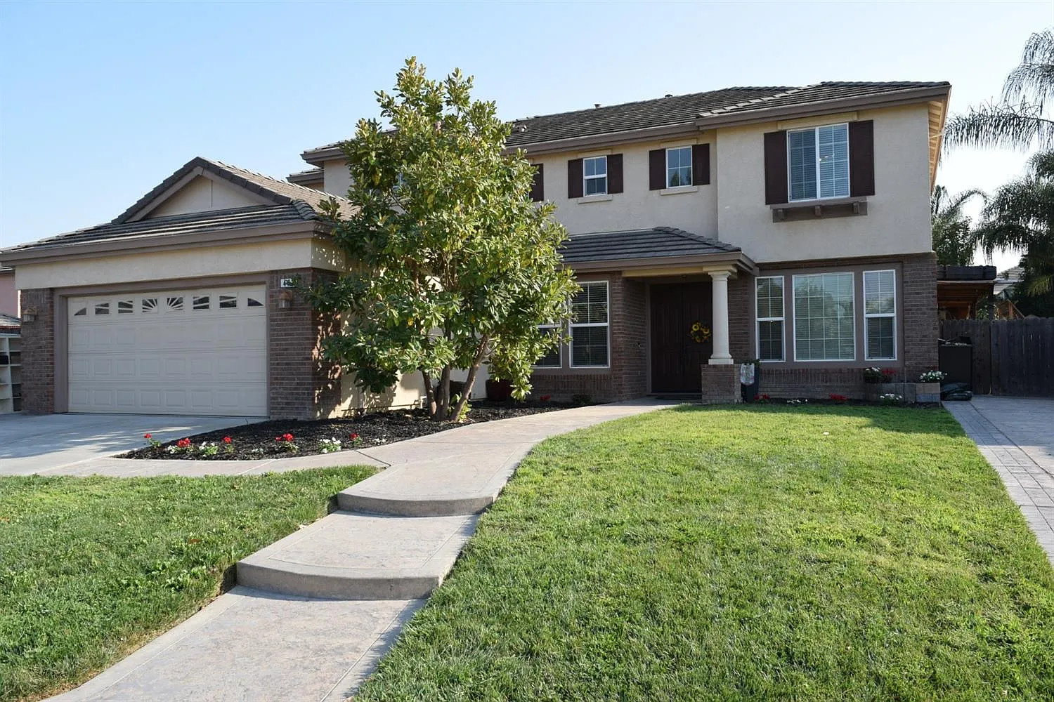 472 Payton Ct photo 1