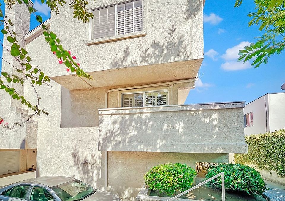 1st image of 14711 S Berendo Ave APT 17