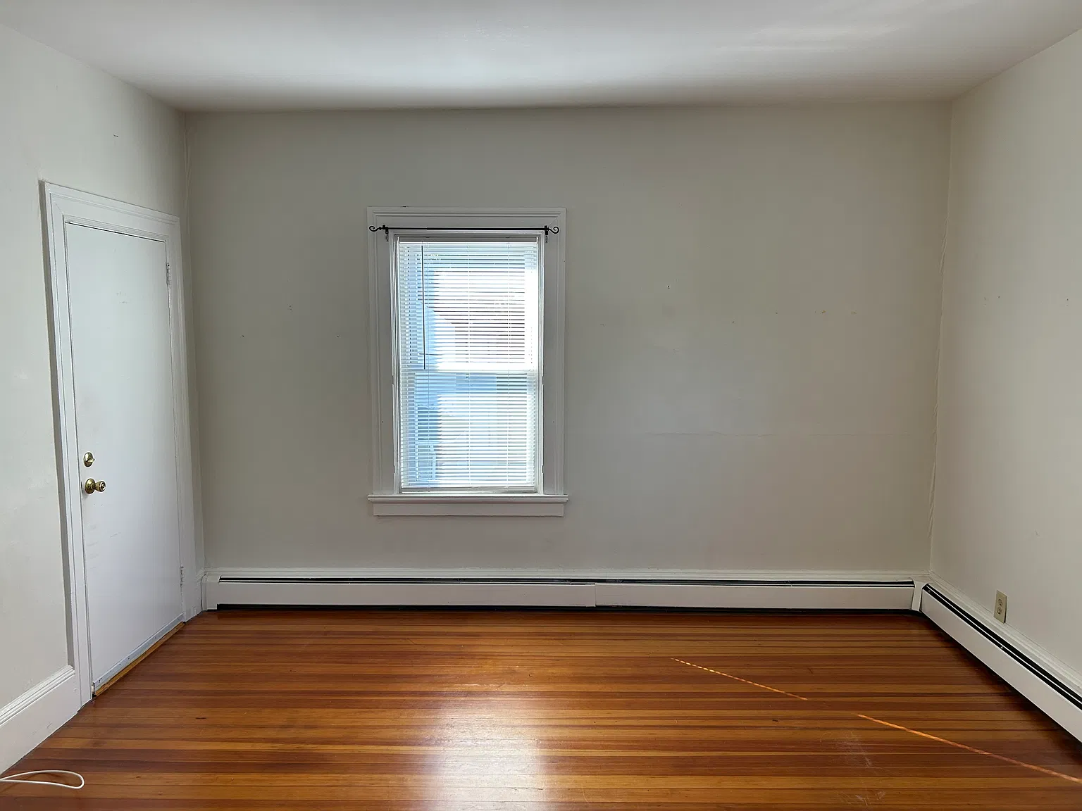 2 bed, 950 sqft, $1,950 — Photo 4