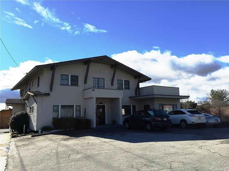 1st image of 330 E Las Tunas Dr