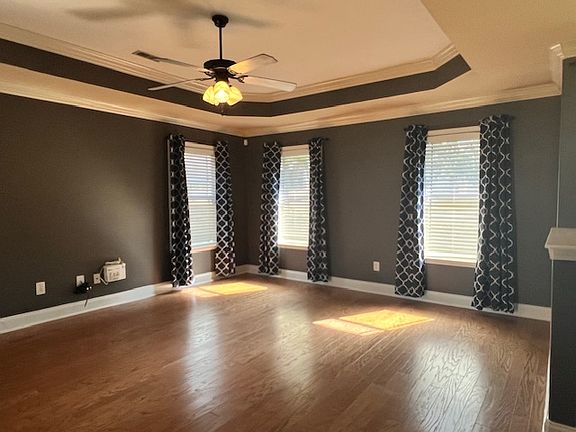 Living Room with tray ceiling