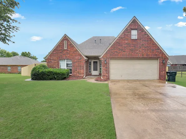 9802 N 102nd East Ave, Owasso, OK 74055