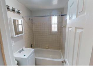 940 Division Ave NE #B1, Washington, DC 20019