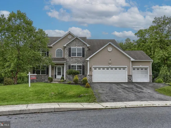 1104 Countryside Dr, Harrisburg, PA 17110