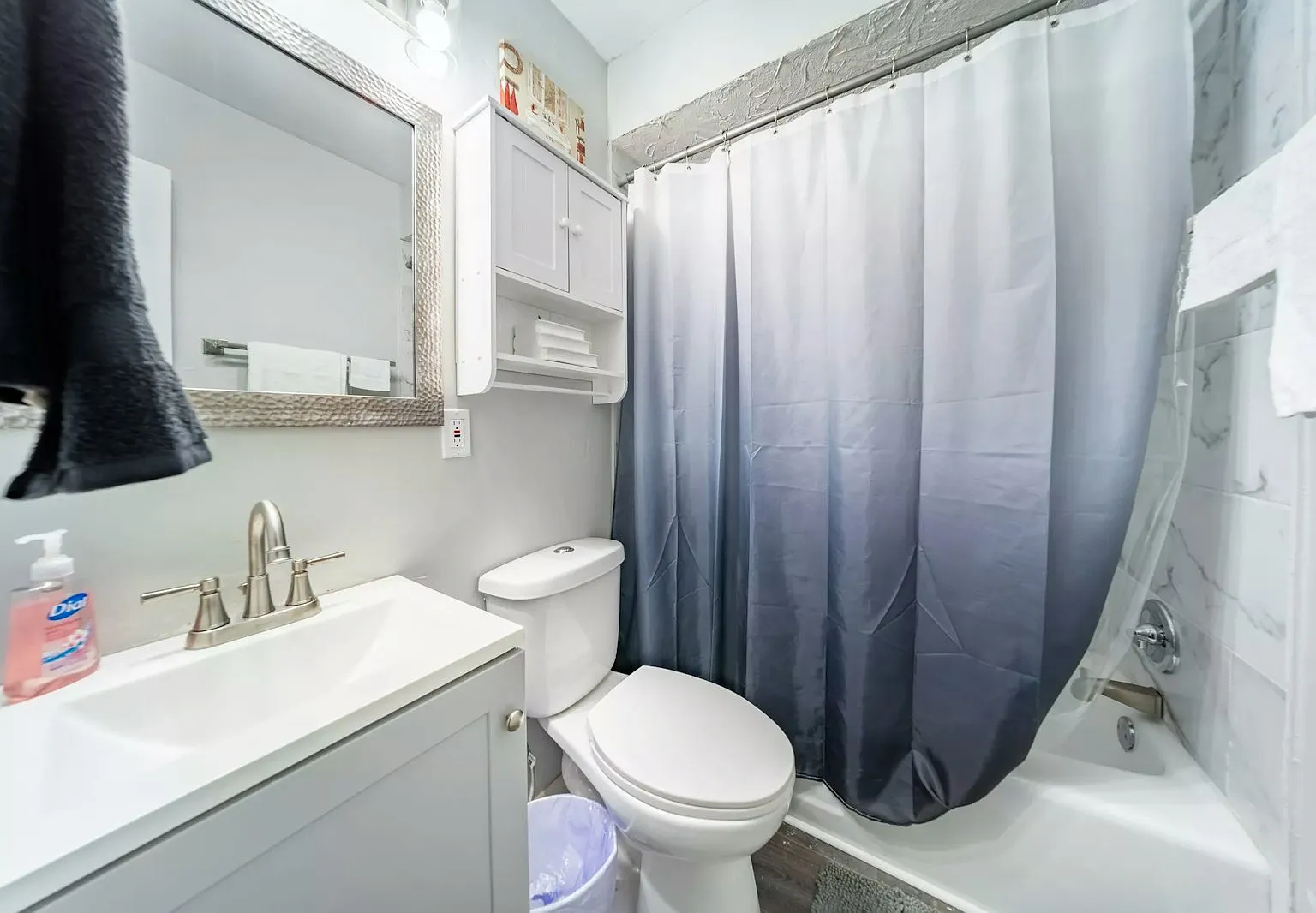 2513 Greenvale Road — Photo 3