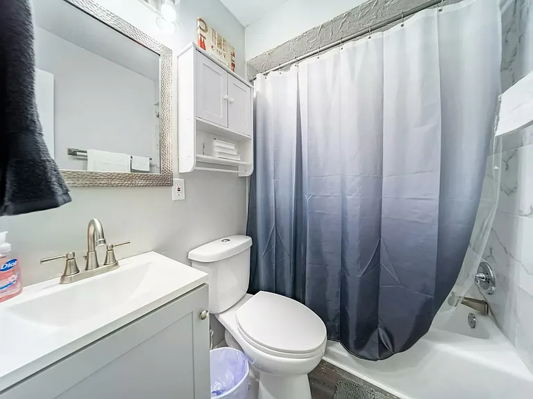 2513 Greenvale Rd — Photo 3