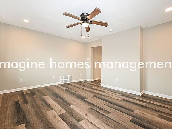 3rd image of 1335 Stowe Ave