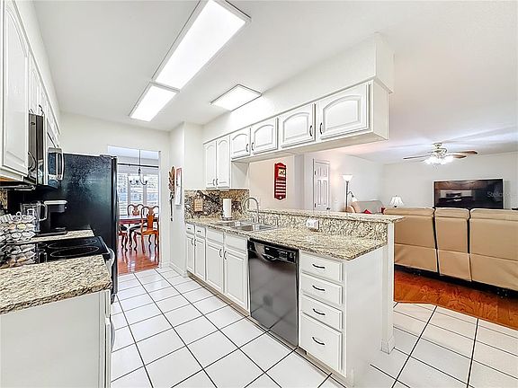 2nd image of 6821 Potts Rd