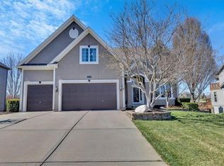 14776 S Prestwick St, Olathe, KS 66061