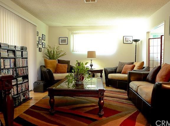 5th image of 15364 Saranac Dr