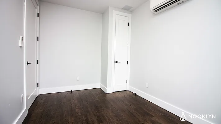 Rented by Nooklyn NYC LLC | media 8