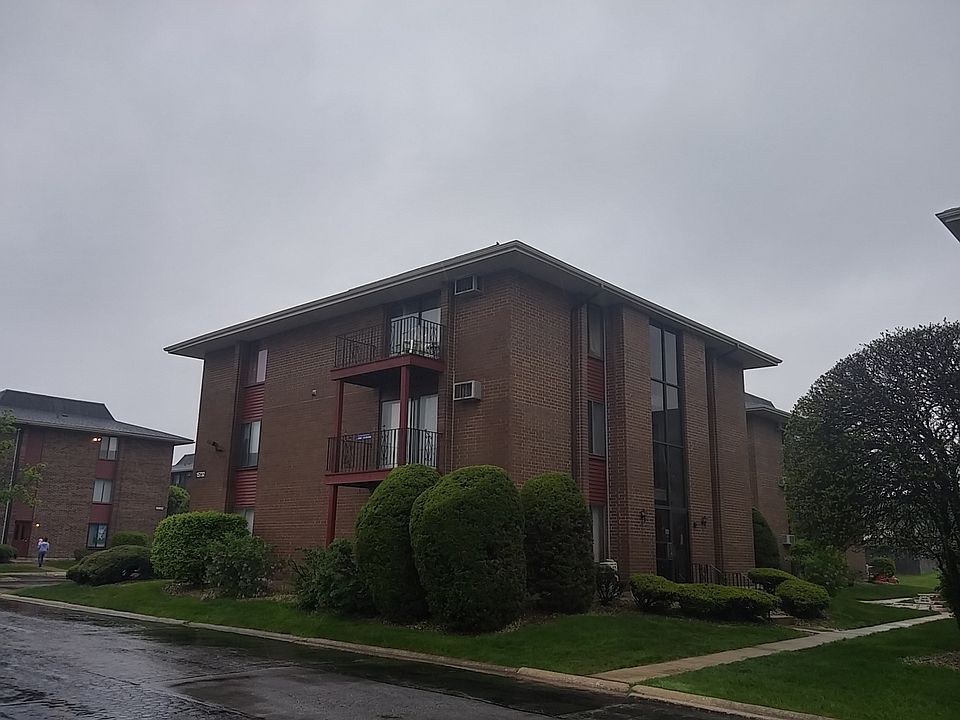 1st image of 15732 Terrace Dr Unit 02