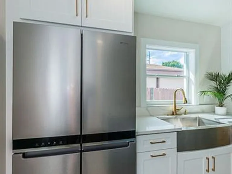 2906 W Nassau St — Photo 4