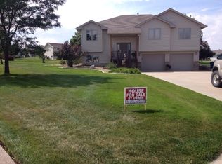5427 Sweet Clover Cir, Rapid City, SD 57702