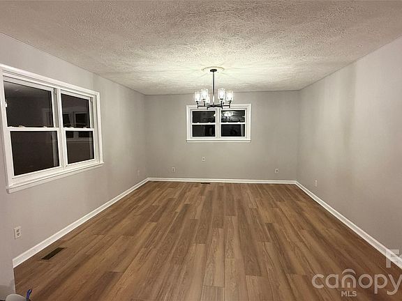2nd image of 210 Bleynat St NE