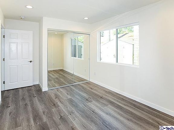 4th image of 8102 Hinds Ave