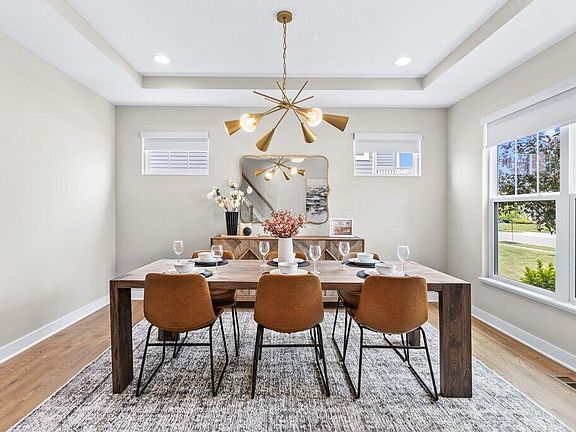 4th image of 10855 Bellflower Dr