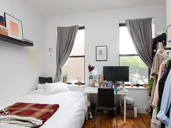 5th image of 54 Lewis Ave #4G